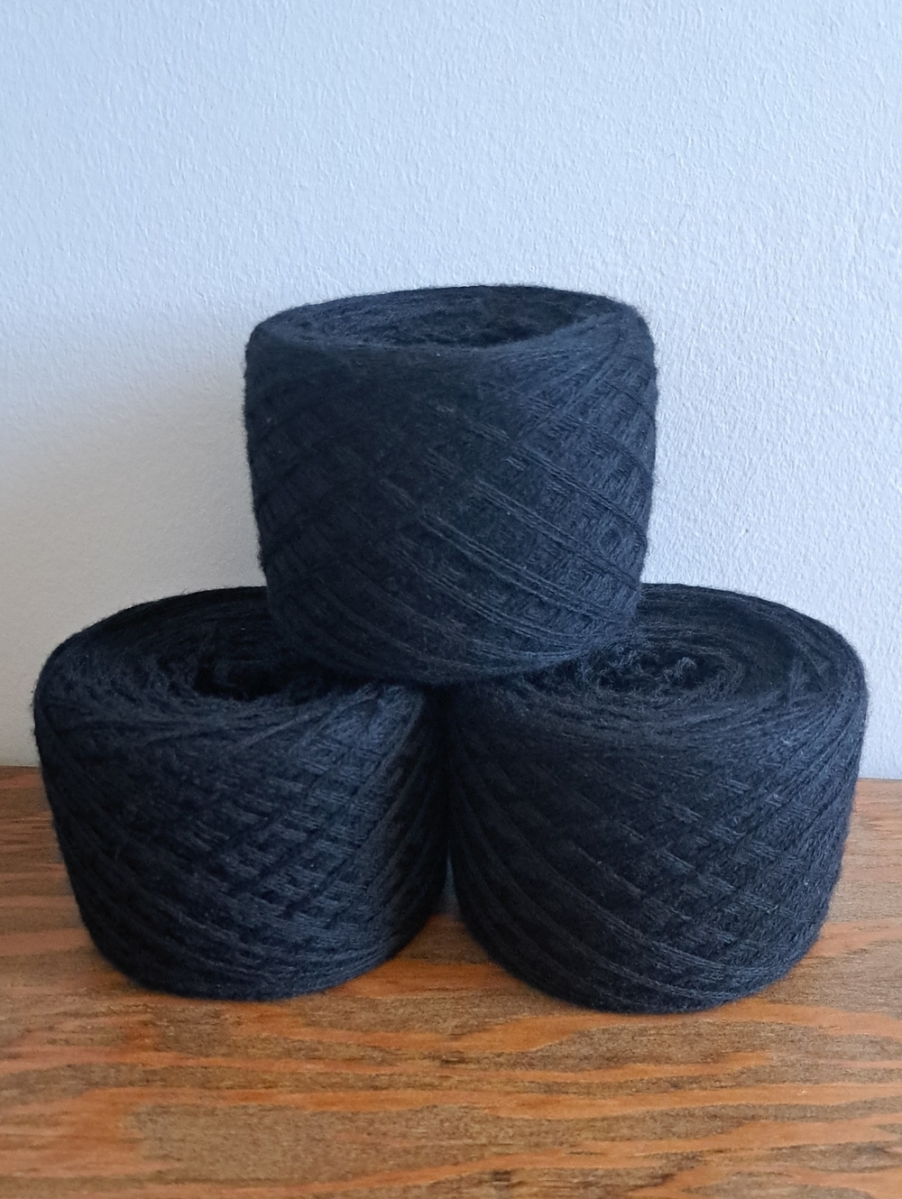 100% Merino Wool Black Yarn, 288g